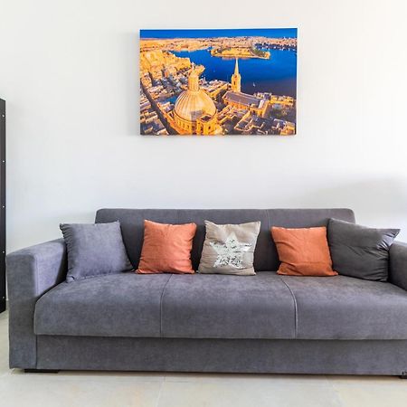 Brand New Apartment 3 Bdr 2 Bth H12 Сейнт Полс Бей Екстериор снимка