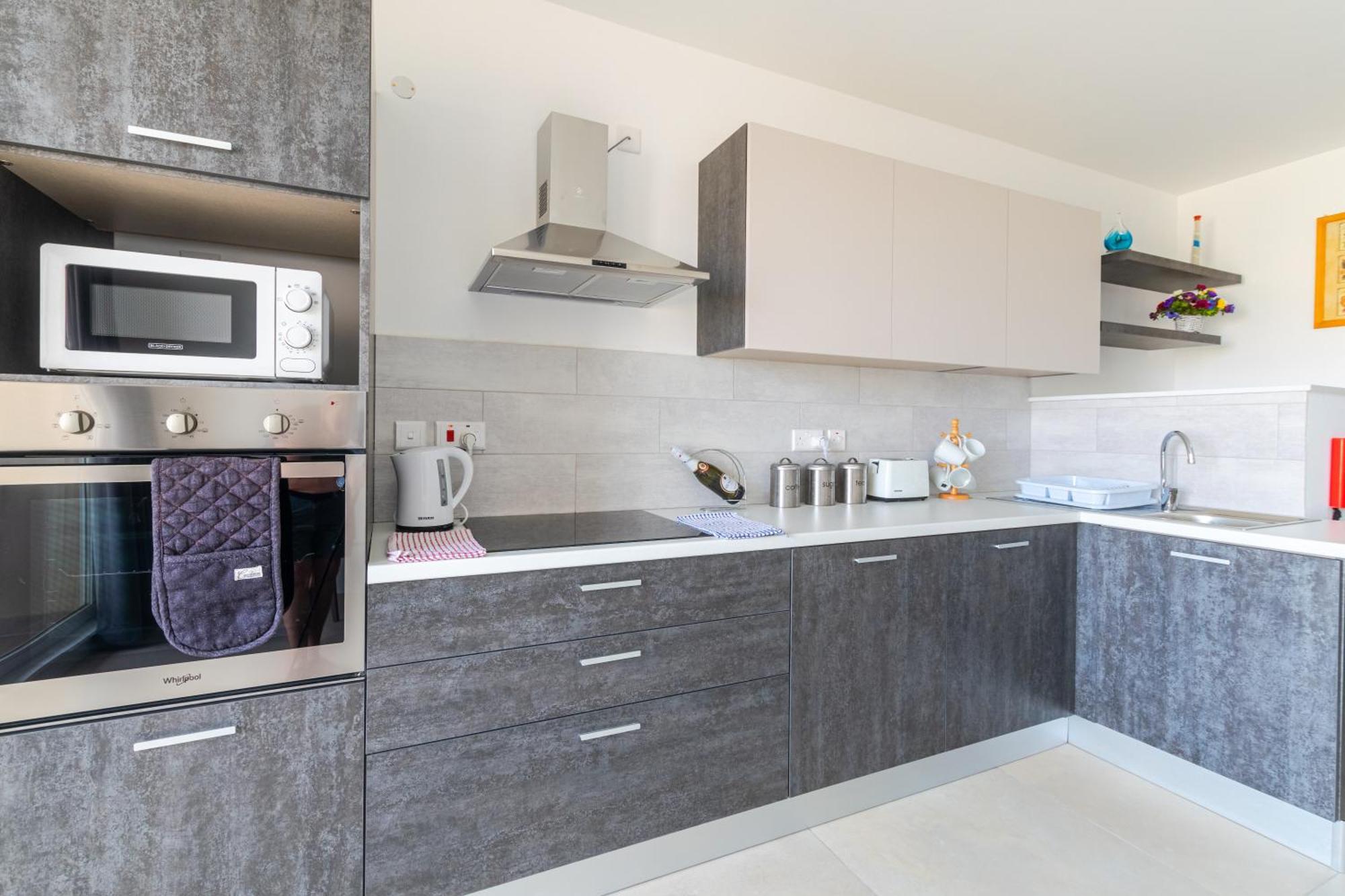 Brand New Apartment 3 Bdr 2 Bth H12 Сейнт Полс Бей Екстериор снимка