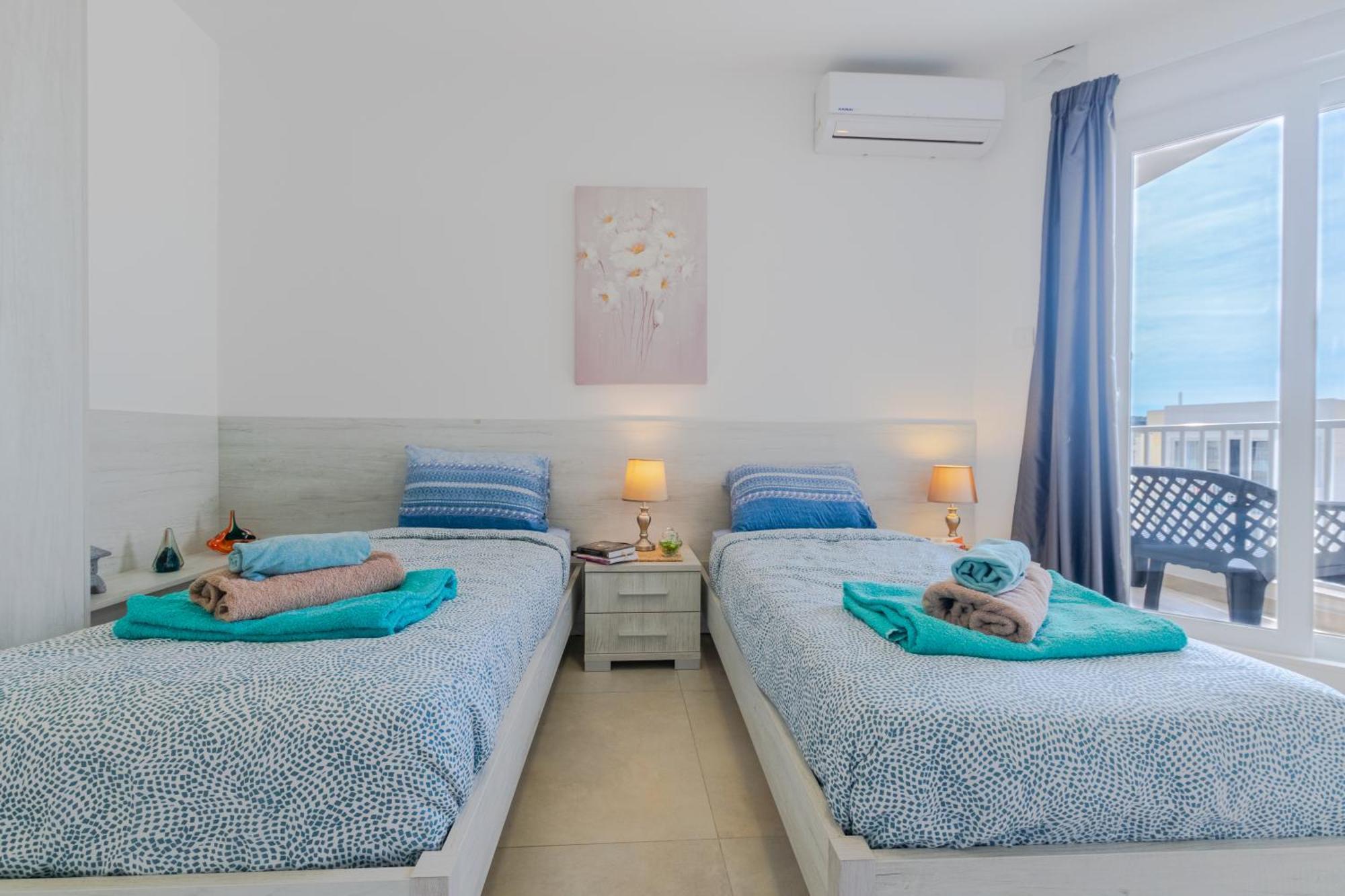 Brand New Apartment 3 Bdr 2 Bth H12 Сейнт Полс Бей Екстериор снимка